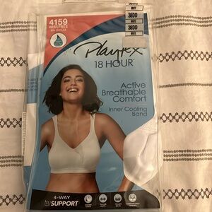 Playtex 18 Hour white bra- active breathable comfort